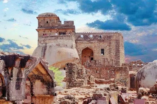 Madan Mahal Fort Jabalpur