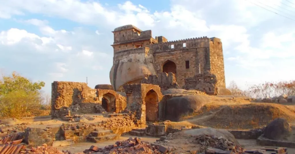 Madan Mahal Fort Jabalpur