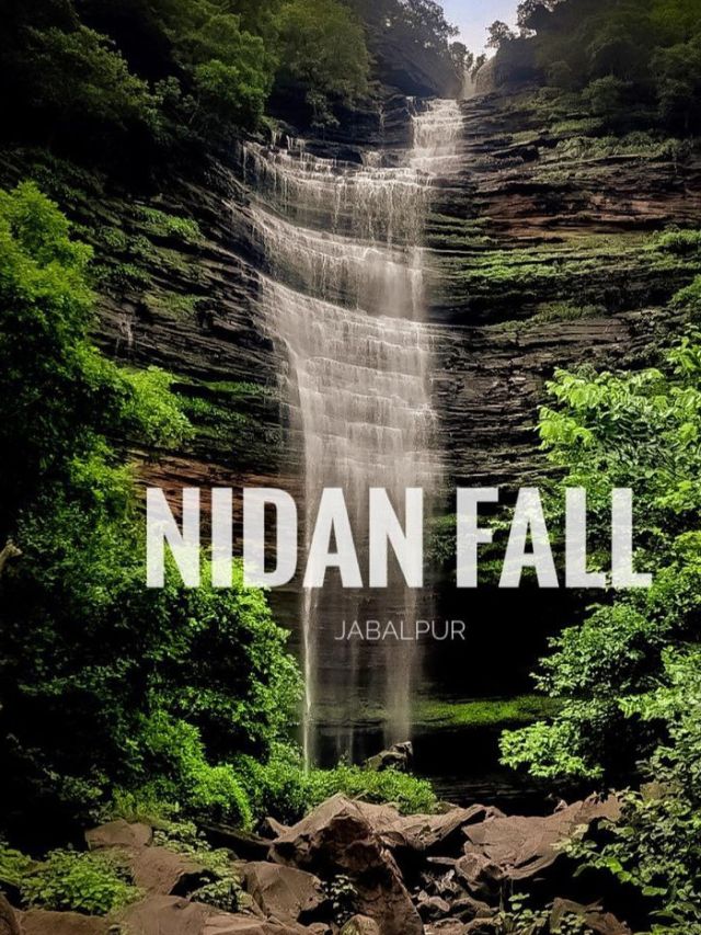 Nidan Waterfall Jabalpur शहर से लगभग 61 किलोमीटर की दूरी पर स्थित है।