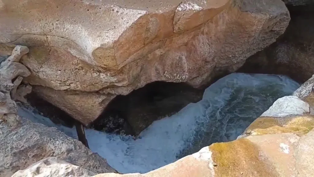 Dagona Waterfall Dindori